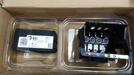 ทั้งชุดรวมหมึก SETUP 4 สี ราคานี้ต้องแลกคืนของเสีย
Print Head Kit
Printer HP Officejet Pro 8100 8600 8610 8620 Plus
Cartridge Original 950 951