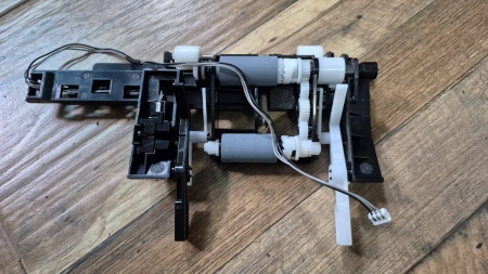 Pickup Roller Hp Mfp 137fnw
ลูกยางดึงกระดาษ
HP LASER 107W
HP LASER 107A
HP MFP 135W
HP MFP 135A
HP MFP 137FNW
